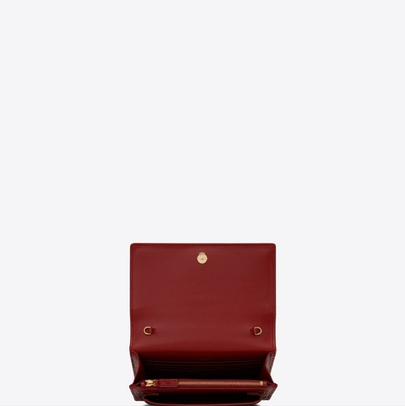 YSL SUNSET BAG CROCODILE EMBOSSED SHINY LEATHER- RED (NEW W/TAGS PACKAGING). - Picture 14 of 16